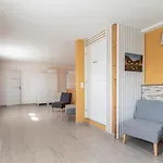 Notre Petit Paradis אנסי