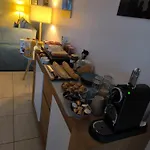 לינה וארוחת בוקר Notre Petit Paradis