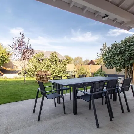 Notre Petit Paradis Bed and breakfast Annecy
