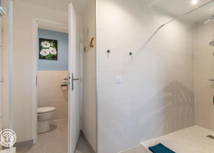 ベッド・アンド・ブレックファスト Notre Petit Paradis 3*